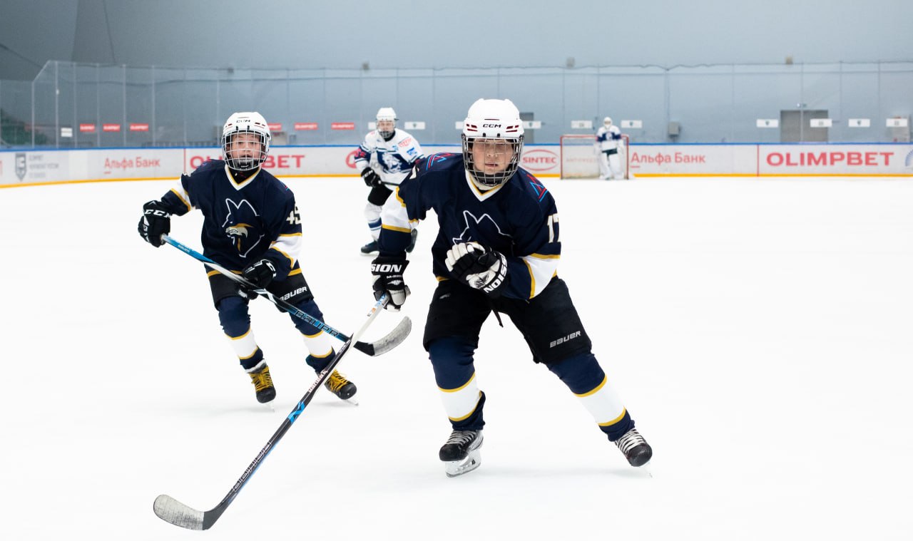 На ледовой арене снова было жарко На ледовой арене снова было жарко