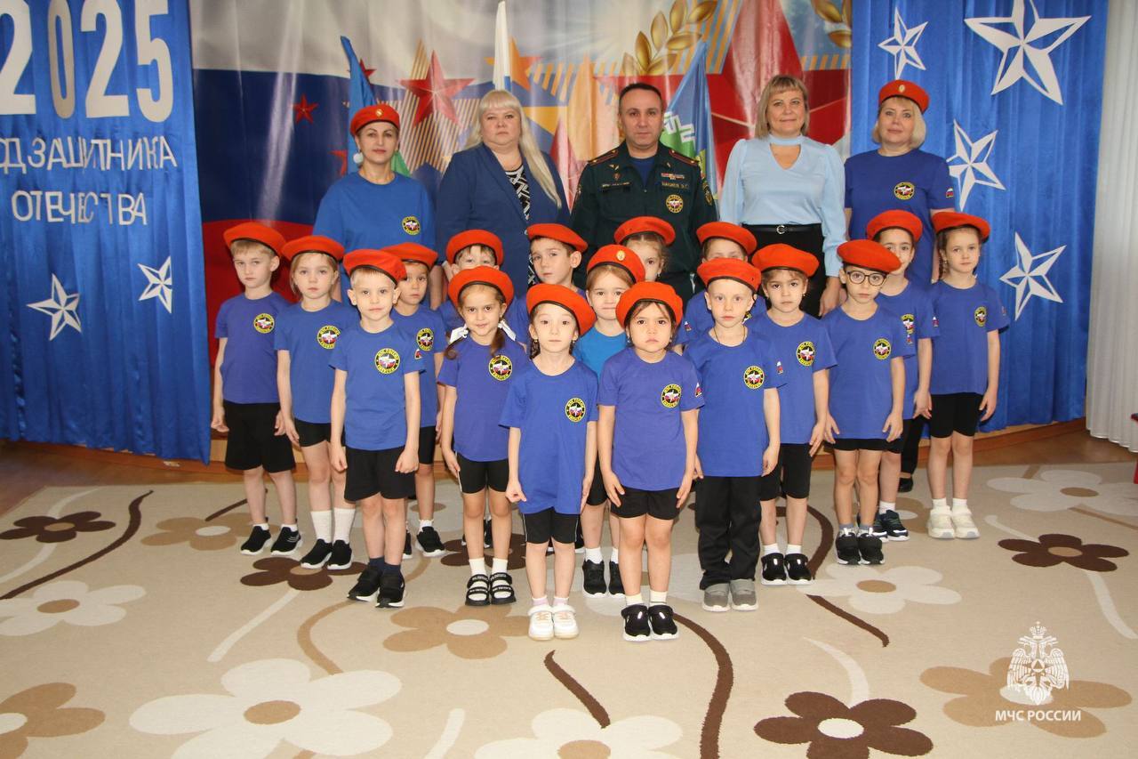 Торжественная церемония посвящения в кадеты МЧС России проведена в детском саду города Покачи Торжественная церемония посвящения в кадеты МЧС России проведена в детском саду города Покачи