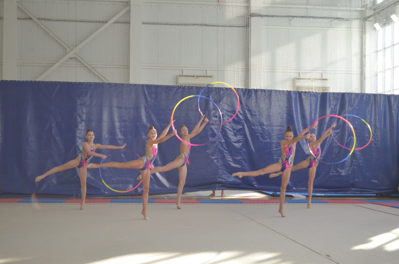 Спорт - норма жизни. В спортивной школе олимпийского резерва № 1 Сургута прошли Открытые региональные соревнования по художественной гимнастике «Кубок региональной общественной организации «Федерация художественной... Спорт - норма жизни. В спортивной школе олимпийского резерва № 1 Сургута прошли Открытые региональные соревнования по художественной гимнастике «Кубок региональной общественной организации «Федерация художественной...