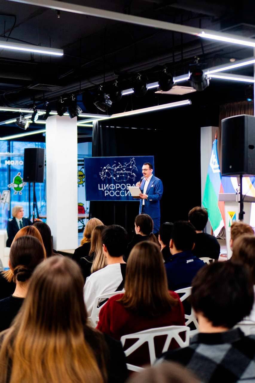 В Нижневартовске и Югре продолжается реализация партийного проекта «Цифровая Россия» В Нижневартовске и Югре продолжается реализация партийного проекта «Цифровая Россия»