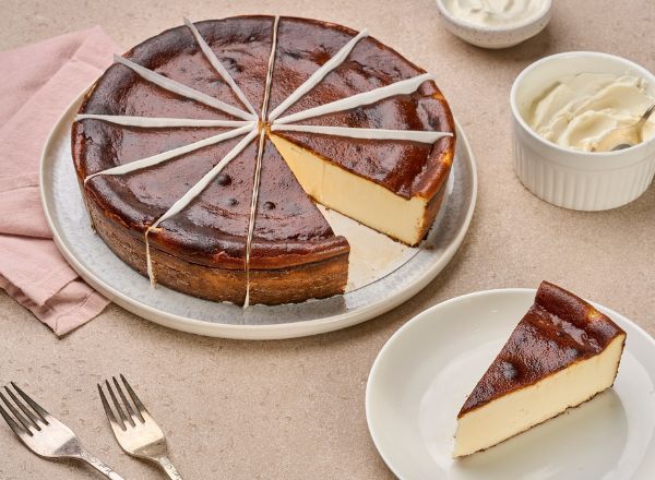 Чизкейк против запеканки: как два десерта завоевывают сердца сладкоежек