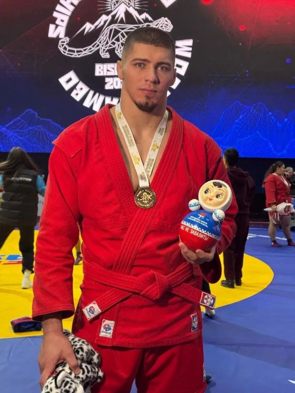 Победа на мировом уровне!. С 7 по 9 ноября в Бишкеке прошел чемпионат мира по самбо, где нижневартовский спортсмен Сергей Кузнецов завоевал золотую медаль в весовой категории до 98 кг! Вартовчанин не проиграл ни одного боя...