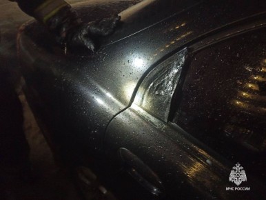 В Сургуте произошло возгорание автомобиля по причине технической неисправности систем, механизмов и узлов транспортного средства