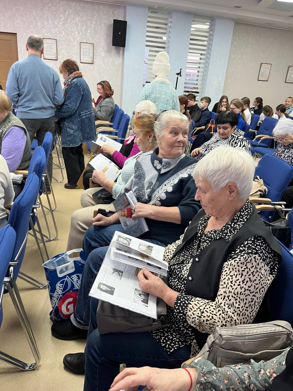 «Эта книга – дань памяти и уважения героям, принёсшим Великую Победу»: в Сургуте презентовали издание «Фамилии Победы.2» «Эта книга – дань памяти и уважения героям, принёсшим Великую Победу»: в Сургуте презентовали издание «Фамилии Победы.2»