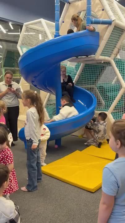 Время веселья в ПиццаФабрике!