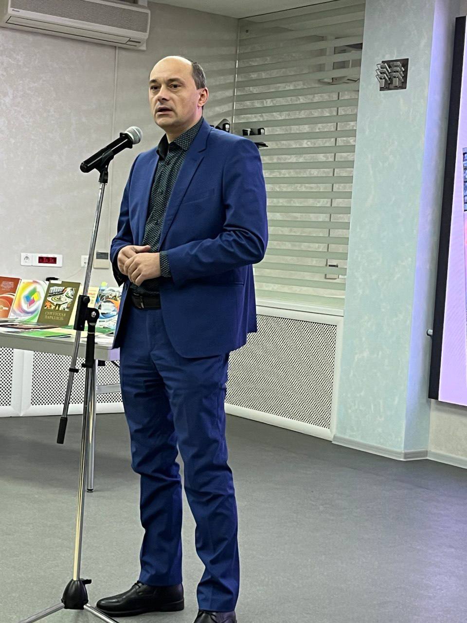 «Эта книга – дань памяти и уважения героям, принёсшим Великую Победу»: в Сургуте презентовали издание «Фамилии Победы.2» «Эта книга – дань памяти и уважения героям, принёсшим Великую Победу»: в Сургуте презентовали издание «Фамилии Победы.2»