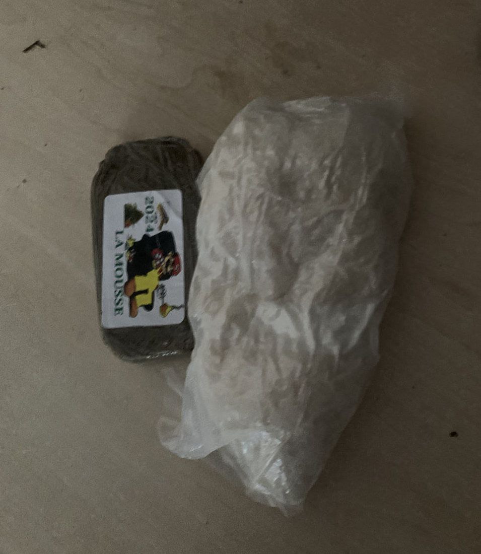 В Югре пресечена деятельность организованной группы наркосбытчиков