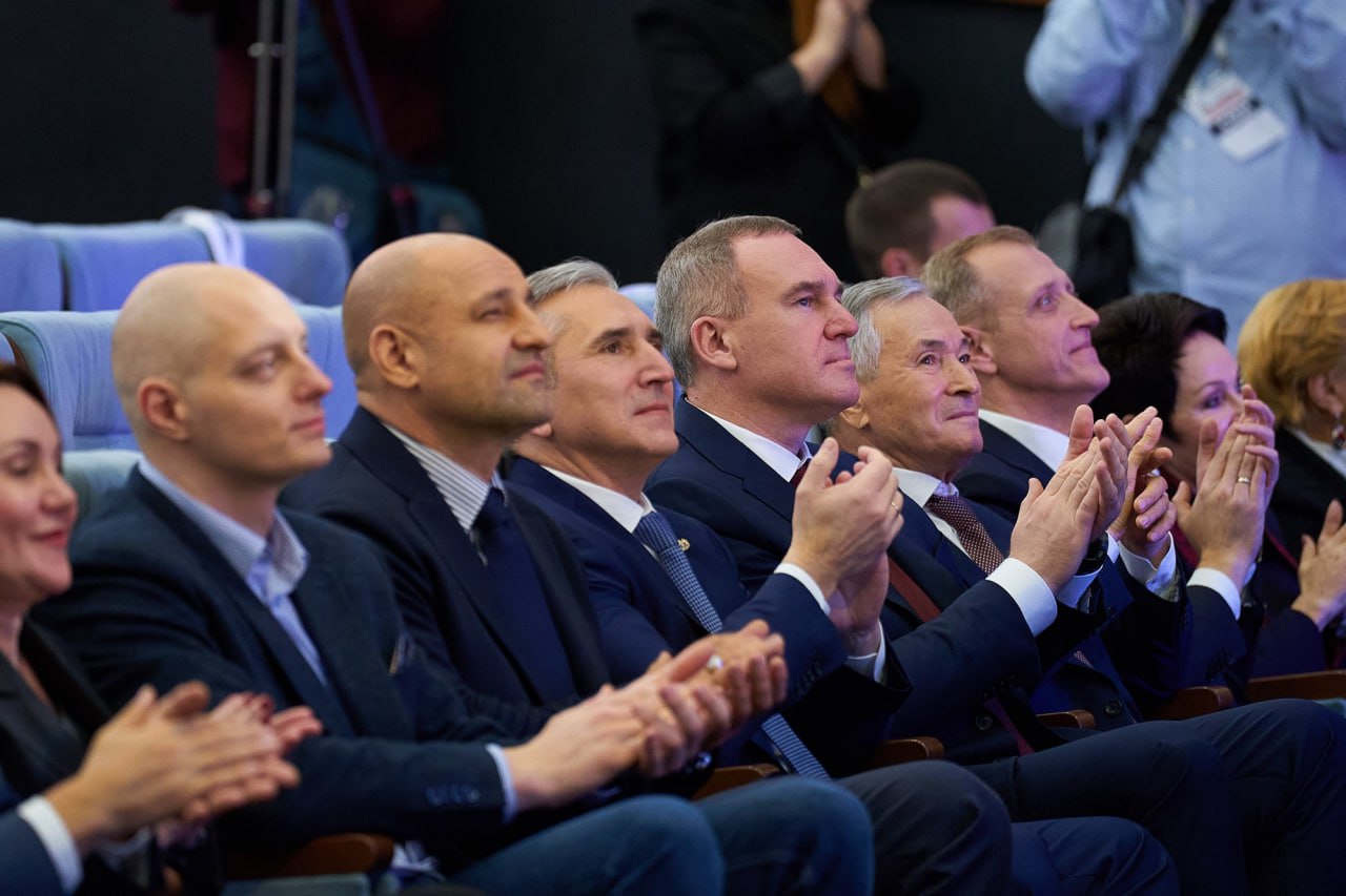 Идея о популяризации трудовых династий, зародившаяся в Югре, реализована на уровне УрФО Идея о популяризации трудовых династий, зародившаяся в Югре, реализована на уровне УрФО