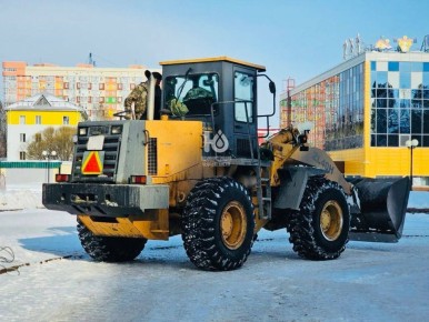 Уборка и вывоз снега в Нефтеюганске 15.11.2025