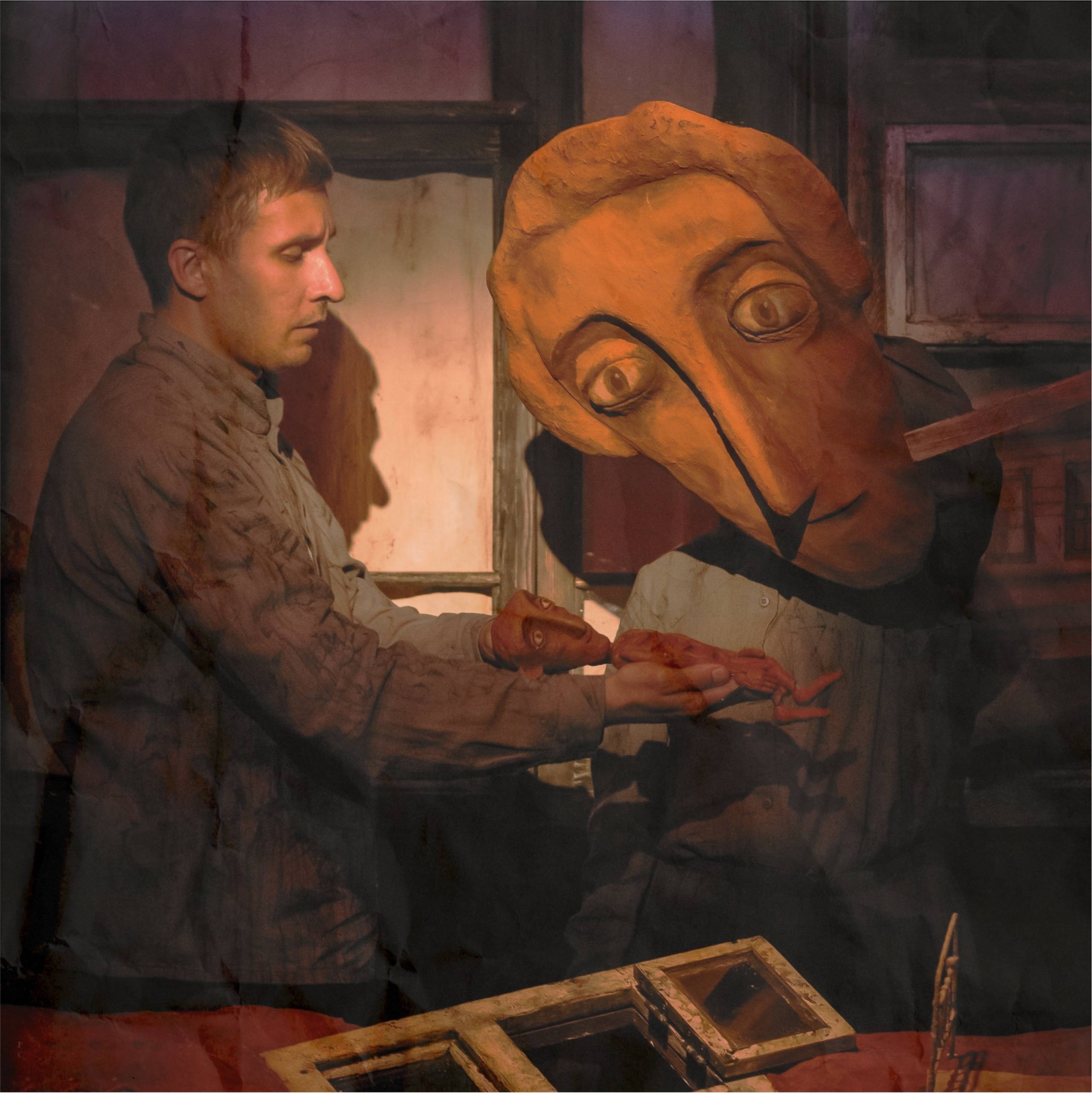 В Ханты-Мансийском театре кукол ожила история о любви, которая способна прорасти даже сквозь самую вытоптанную войной землю В Ханты-Мансийском театре кукол ожила история о любви, которая способна прорасти даже сквозь самую вытоптанную войной землю