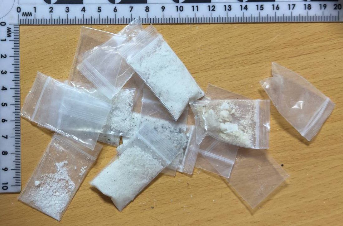 В Нягани полицейские задержали жителя Новосибирской области, подозреваемого в незаконном обороте наркотиков В Нягани полицейские задержали жителя Новосибирской области, подозреваемого в незаконном обороте наркотиков