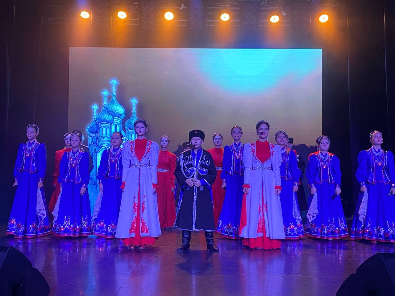 Глава города посетил праздничный концерт, посвященный Российскому казачеству Глава города посетил праздничный концерт, посвященный Российскому казачеству