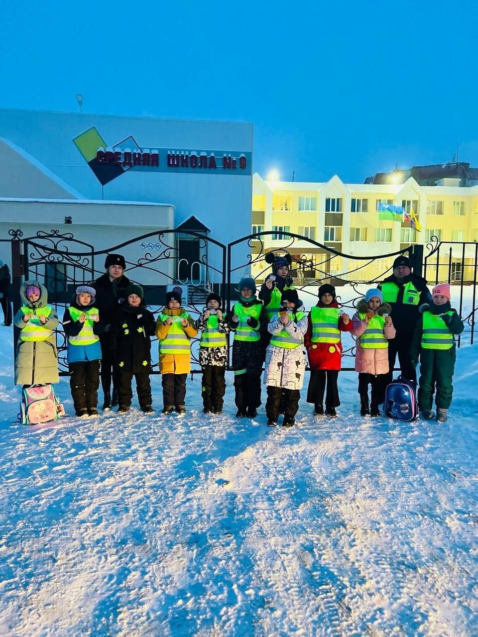 «Светлячки» на дорогах Югры: как сделать путь безопаснее «Светлячки» на дорогах Югры: как сделать путь безопаснее