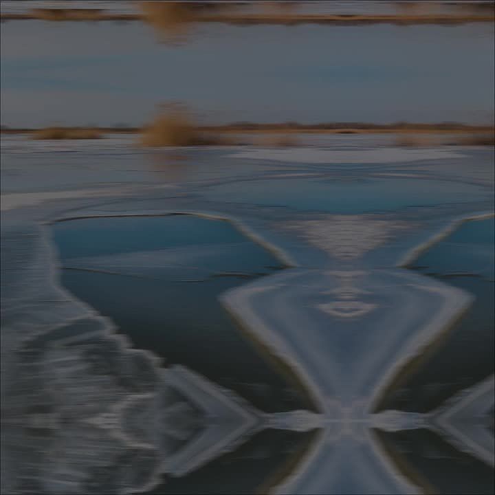 Лёд — не место для игр. Каждую осень, когда на водоёмах появляется первый лёд, дети спешат проверить его на прочность