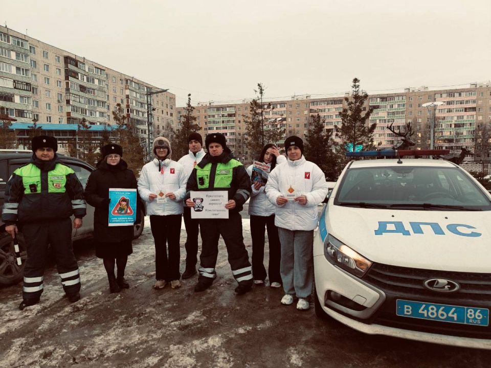 В рамках профилактической акции "Дети за дорожную безопасность!" по всему округу прошли локальные мероприятия под названием "Единый день безопасности пассажиров"