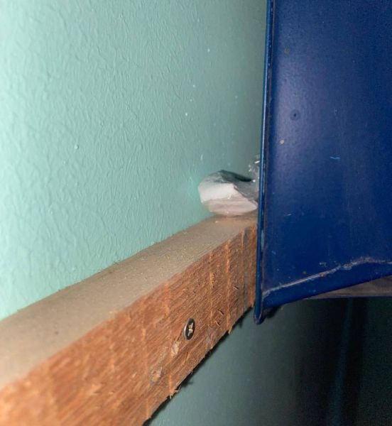 В Урае задержан молодой человек, подозреваемый в сбыте наркотиков в особо крупном размере В Урае задержан молодой человек, подозреваемый в сбыте наркотиков в особо крупном размере