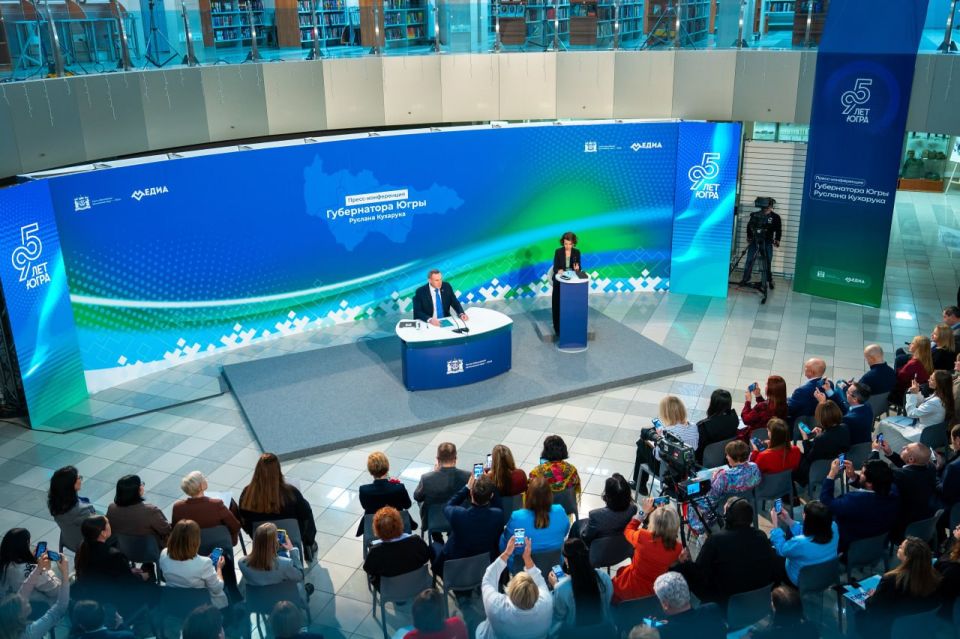 По федеральном программе модернизации объектов первичного звена здравоохранения в Югре в этом году было введено 8 объектов, отметил Руслан Кухарук