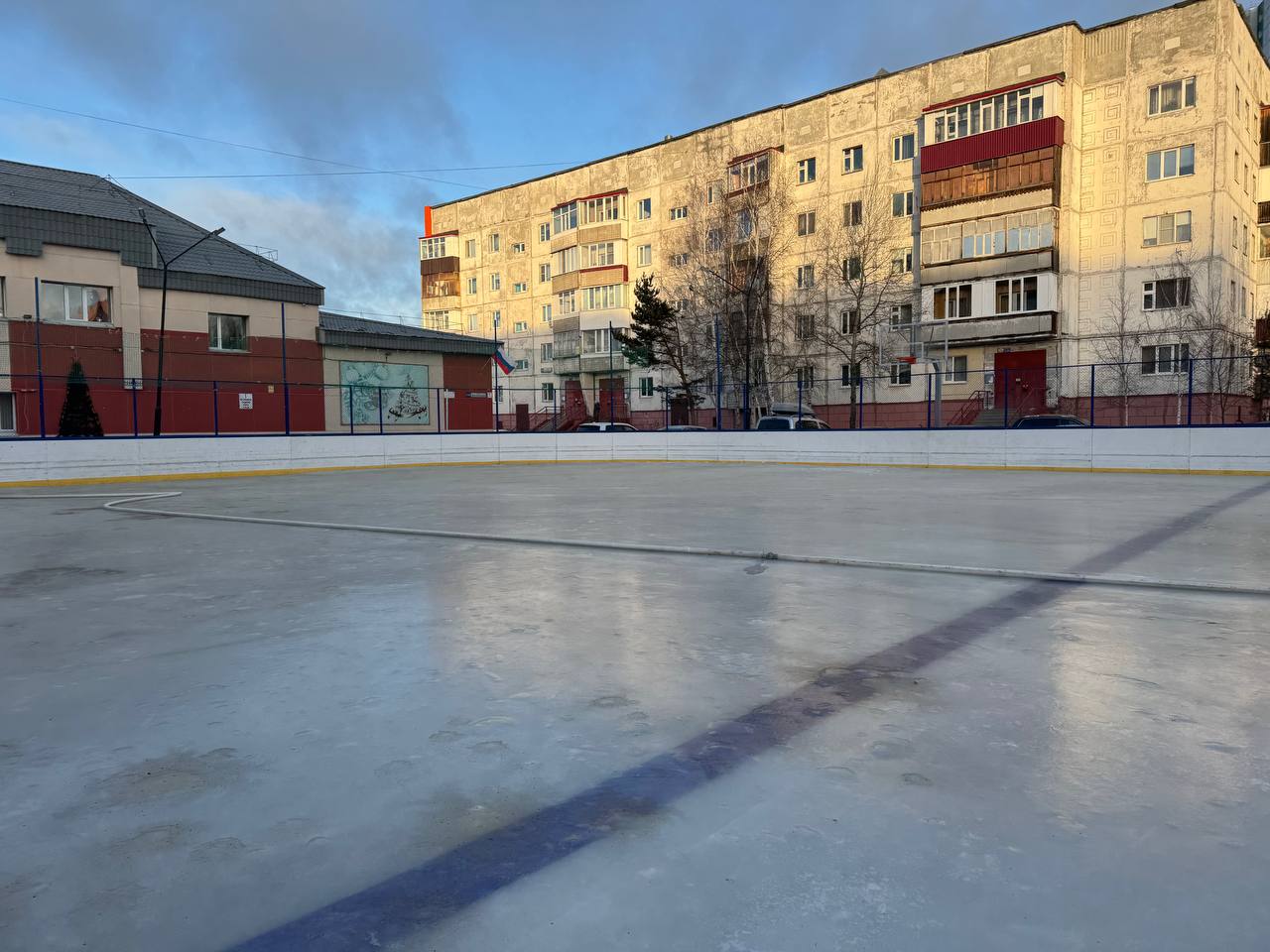 В Сургуте стартовала подготовка ледовых площадок к прокатам В Сургуте стартовала подготовка ледовых площадок к прокатам
