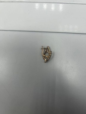 В Сургутском районе полицейские раскрыли кражу золотых украшений