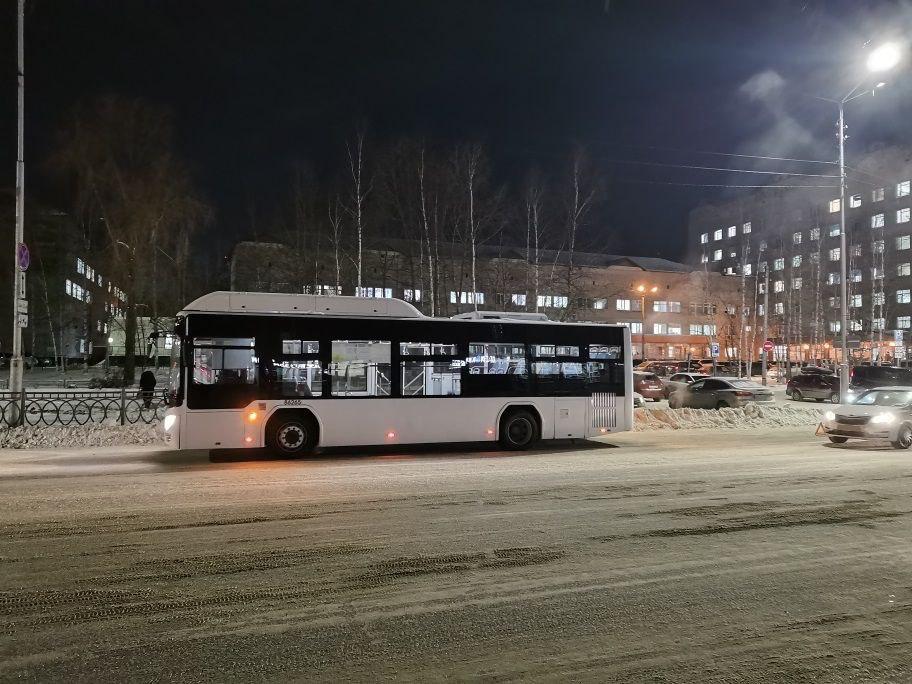 Вартовчанка упала в автобусе и попала в сводку ДТП: