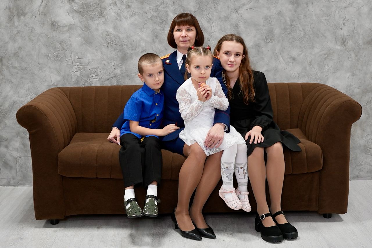 Многозадачность по любви. В канун Дня матери мы рассказываем истории коллег, которые каждый день совмещают службу и материнство, находя силы и вдохновение в семье