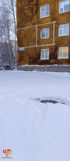 Парящая лужица тревожит вартовчан вторую зиму