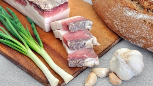 В таком количестве сало никогда не навредит: ешьте хоть каждый день