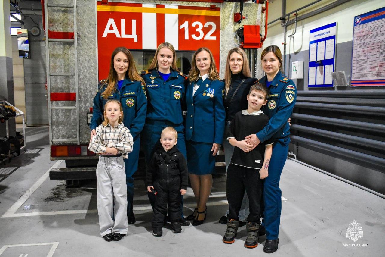 День матери в пожарной части День матери в пожарной части