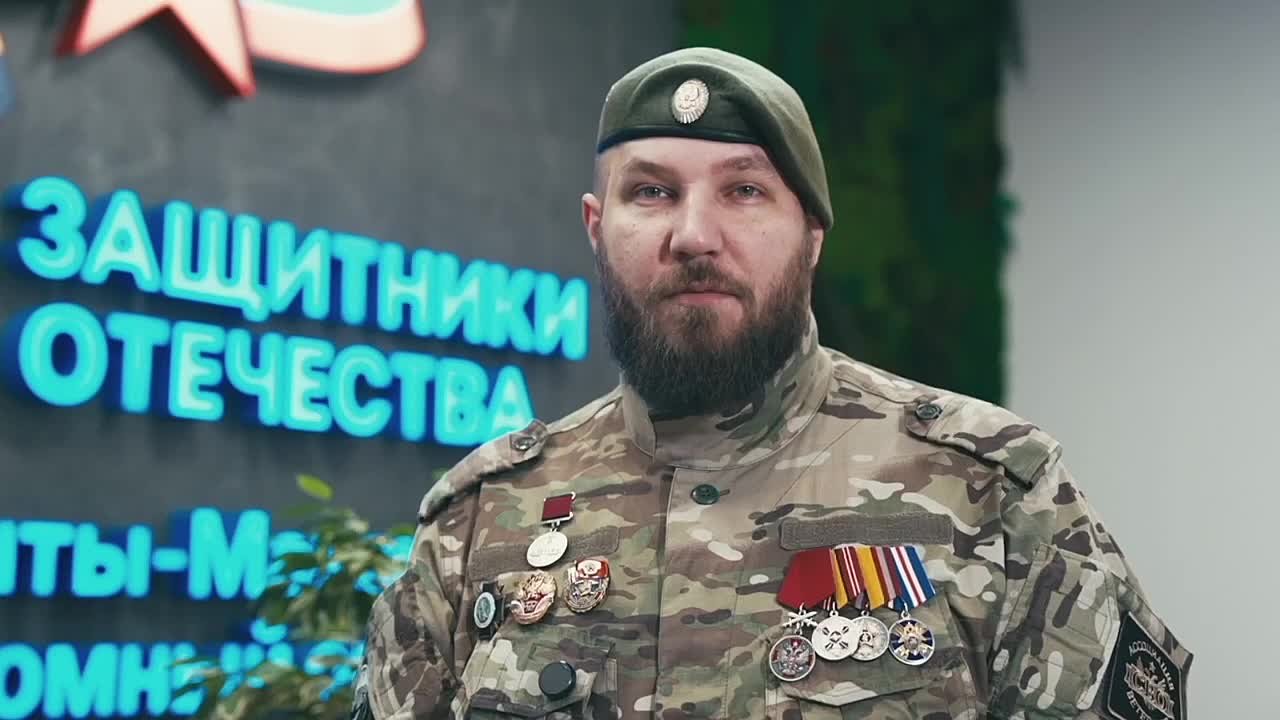 Губернатор Югры Руслан Кухарук поздравил югорчанок с теплым и душевном праздником — Днем матери