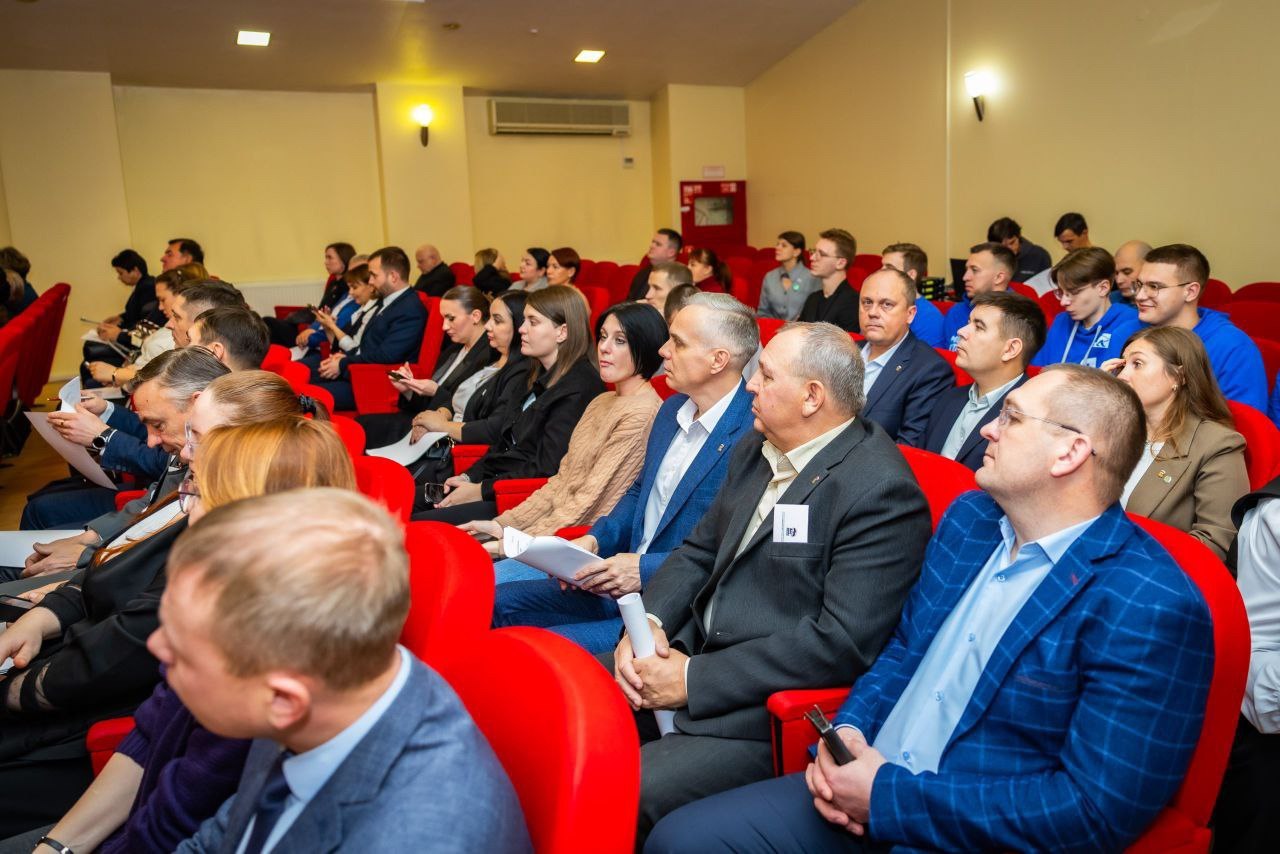 Максим Ряшин: Дорогие хантымансийцы, единомышленники, партийцы! Максим Ряшин: Дорогие хантымансийцы, единомышленники, партийцы!