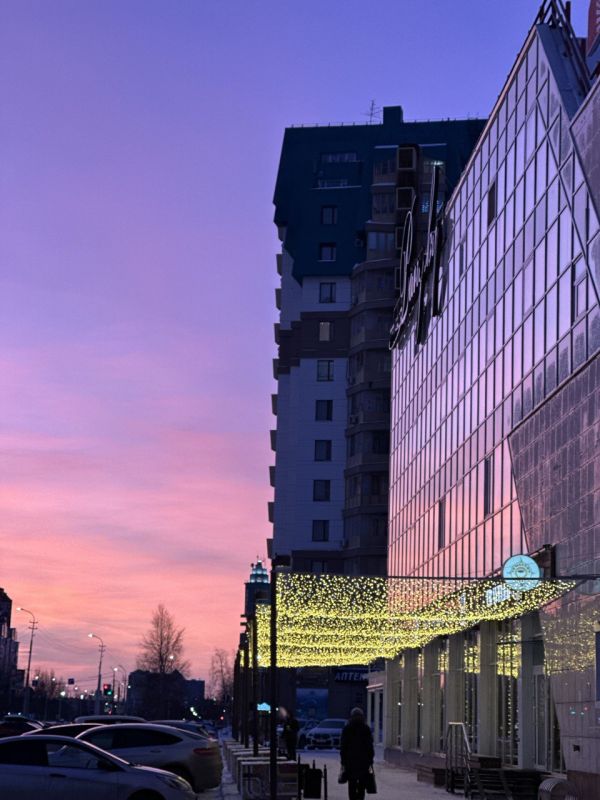 Сургут не перестает радовать красивыми рассветами