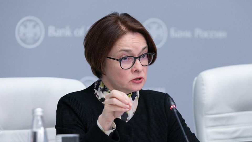 Почему ноябрь 2025 года — ключевой месяц для вкладчиков: советы экономистов