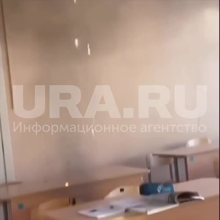 Пожар вспыхнул в школе в Сургуте