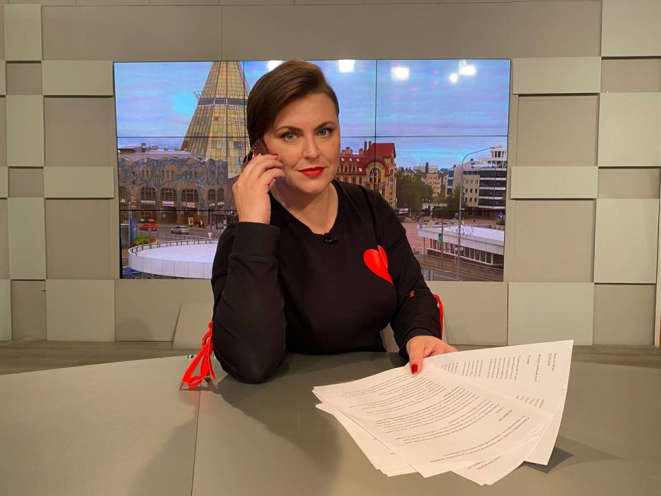 Не пропустите новый выпуск программы "Здесь и сейчас" в прямом эфире 4 декабря в 13:15!