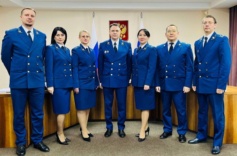 В прокуратуре округа состоялся ежегодный конкурс «Лучший государственный обвинитель» В прокуратуре округа состоялся ежегодный конкурс «Лучший государственный обвинитель»