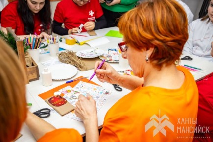 Дорогами благих дел. В Ханты-Мансийске проходит юбилейная 15-ая акция «Зимняя неделя добра в Югре»