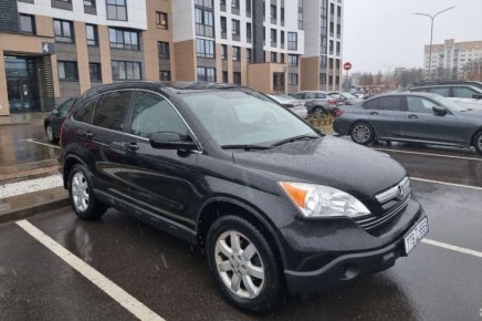 Как научиться парковаться правильно: поможет хитрый трюк с мячом