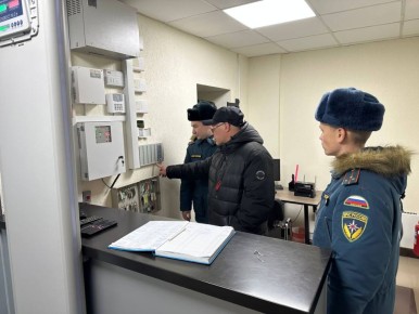 Слаженность действий и скорость реагирования: в Нягани прошли пожарно-тактические учения на объекте культуры