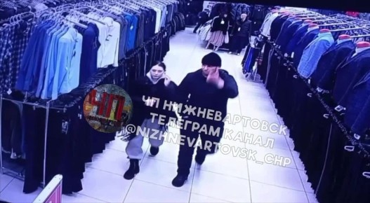 Щедрый султан в Нижневартовске одарил свою золушку крадеными ботинками из магазина и себя переобул заодно