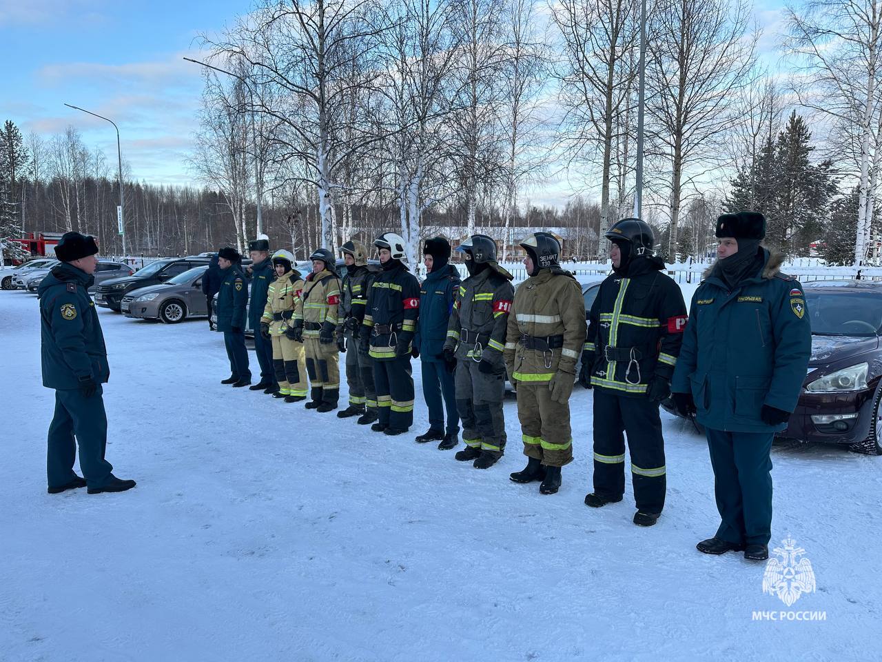 Слаженность действий и скорость реагирования: в Нягани прошли пожарно-тактические учения на объекте культуры Слаженность действий и скорость реагирования: в Нягани прошли пожарно-тактические учения на объекте культуры