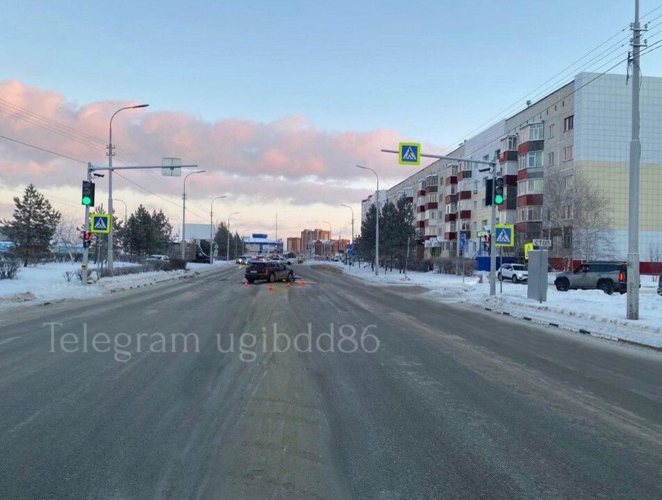 Двое детей пострадали при столкновении автомобилей в Сургуте Двое детей пострадали при столкновении автомобилей в Сургуте
