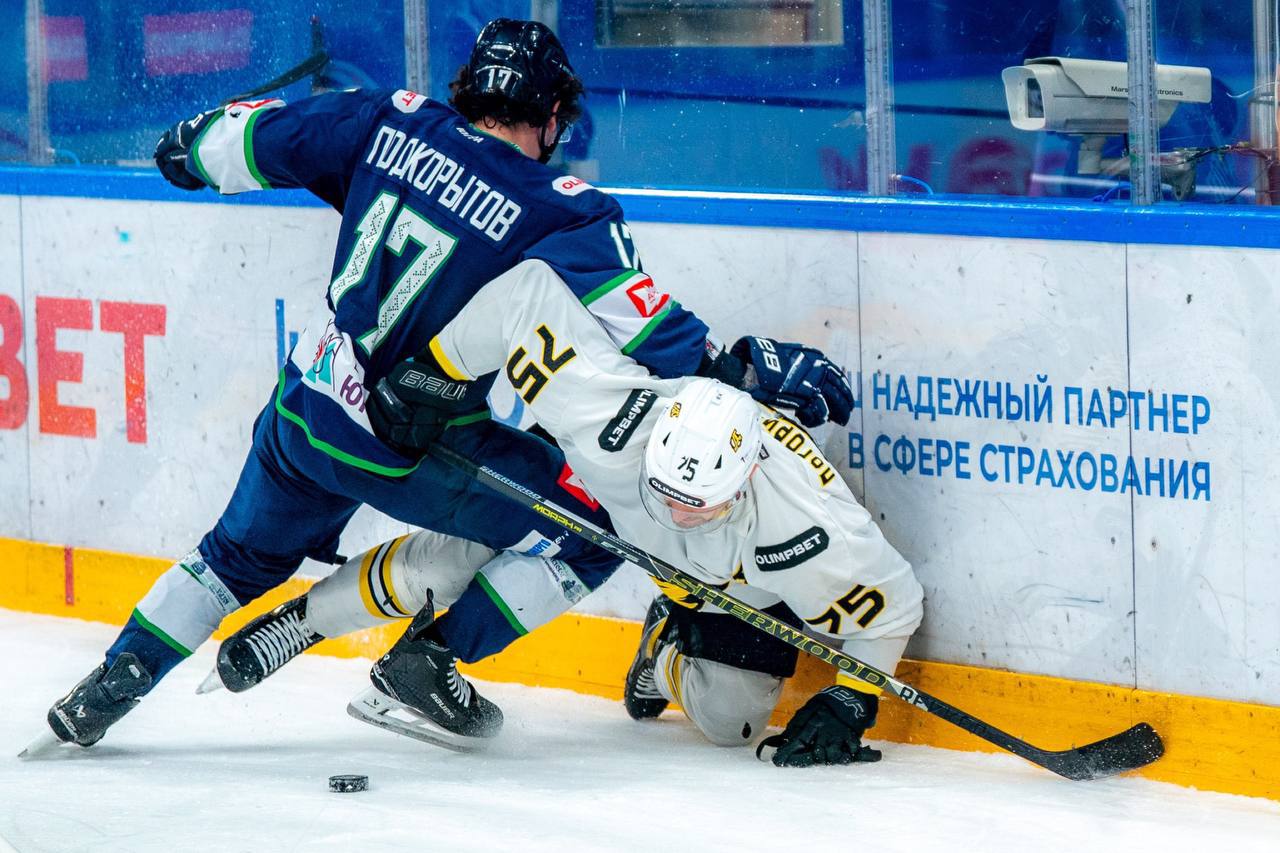 «Югра» в присутствии двух губернаторов уступила в домашнем матче чемпионата ВХЛ «Дизелю» «Югра» в присутствии двух губернаторов уступила в домашнем матче чемпионата ВХЛ «Дизелю»