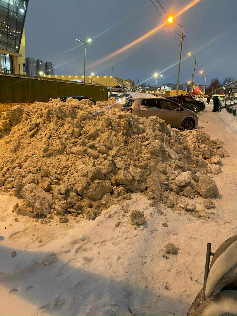 Исчез снег, на который пожаловалась вартовчанка губернатору