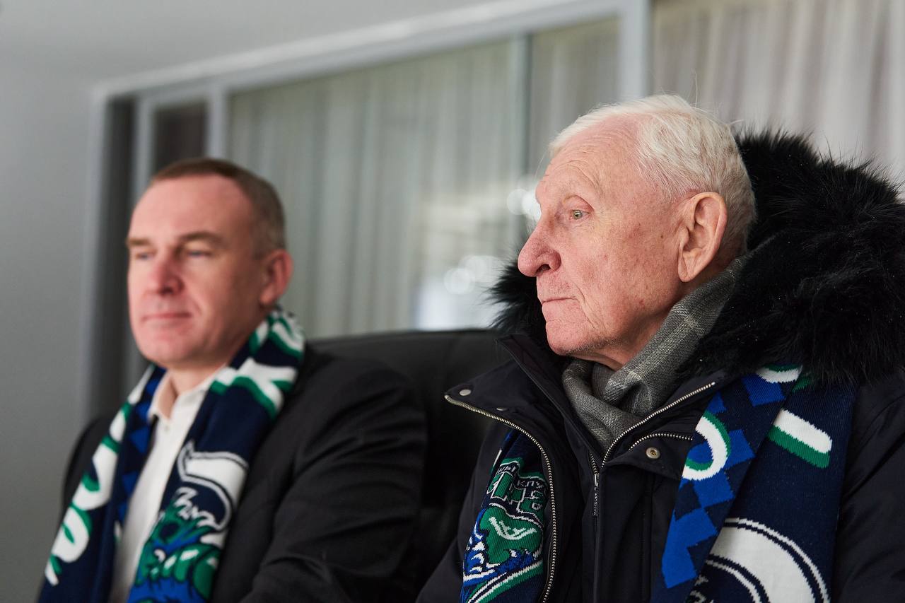 «Югра» в присутствии двух губернаторов уступила в домашнем матче чемпионата ВХЛ «Дизелю» «Югра» в присутствии двух губернаторов уступила в домашнем матче чемпионата ВХЛ «Дизелю»