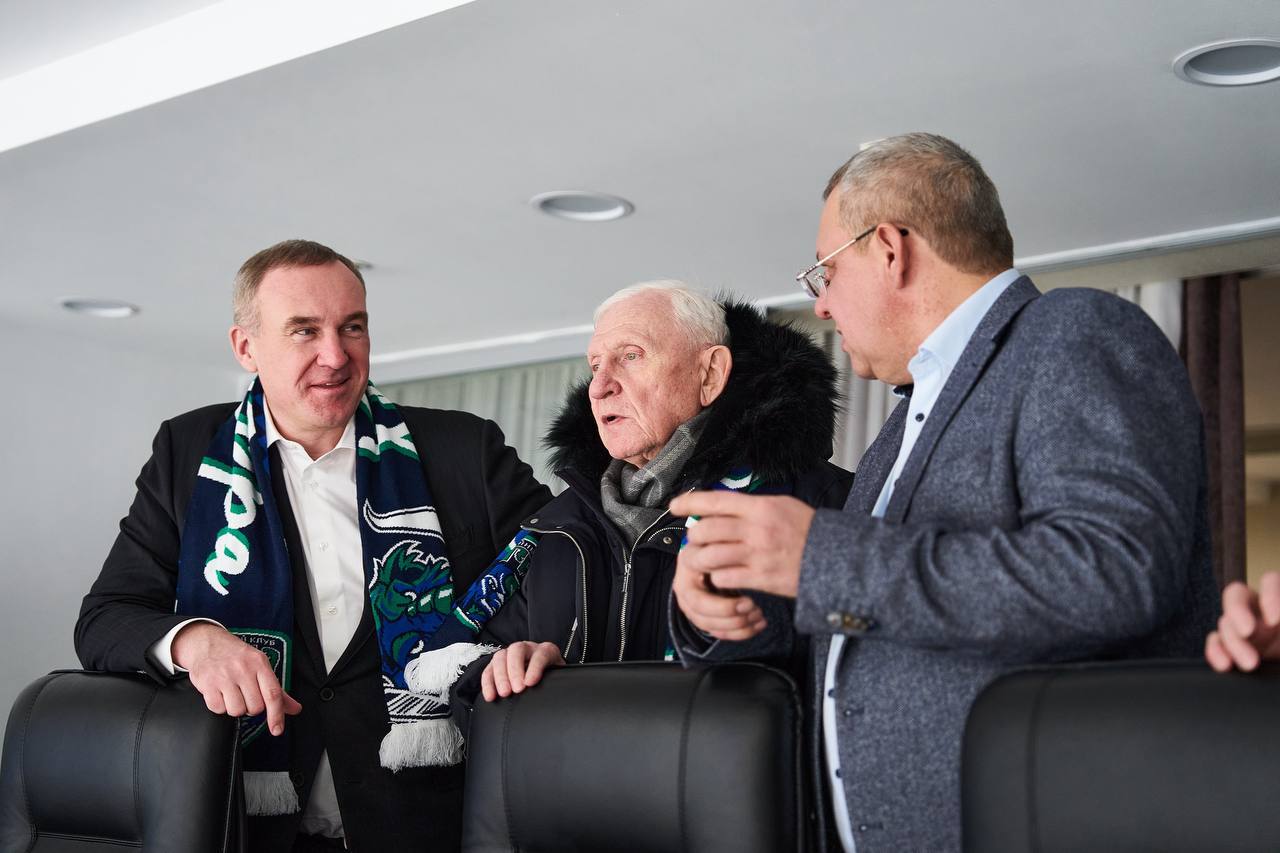 «Югра» в присутствии двух губернаторов уступила в домашнем матче чемпионата ВХЛ «Дизелю» «Югра» в присутствии двух губернаторов уступила в домашнем матче чемпионата ВХЛ «Дизелю»