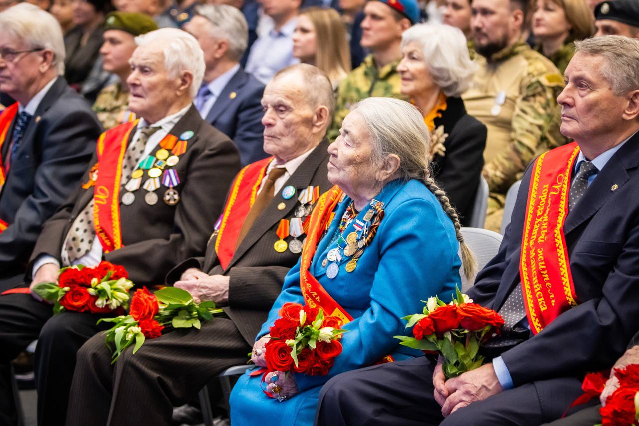 Максим Ряшин: Уважаемые югорчане! Дорогие земляки! Максим Ряшин: Уважаемые югорчане! Дорогие земляки!