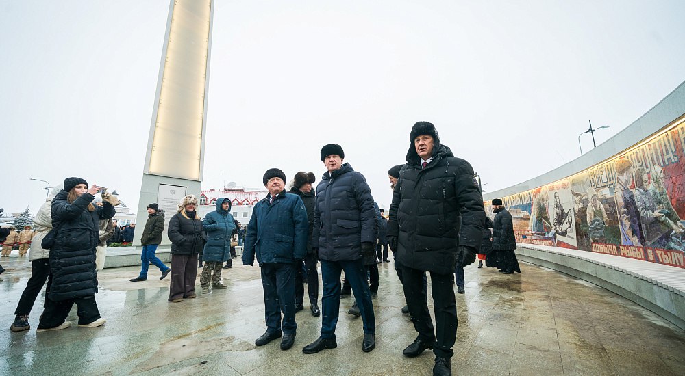 Сегодня в столице округа торжественно открыли стелу «Ханты-Мансийск – город трудовой доблести» Сегодня в столице округа торжественно открыли стелу «Ханты-Мансийск – город трудовой доблести»