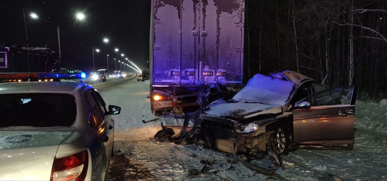 В Сургуте произошло ДТП с летальным исходом В Сургуте произошло ДТП с летальным исходом