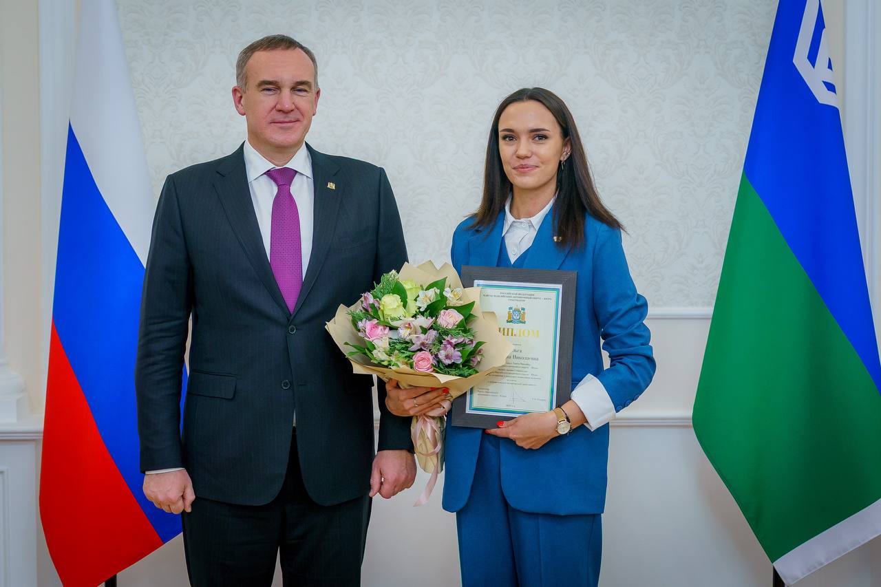 В Югре наградили лауреатов премии губернатора В Югре наградили лауреатов премии губернатора