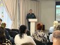 Обеспечение безопасности семей с детьми: сотрудники МЧС Югры выступили на собрании опекунов и приемных родителей